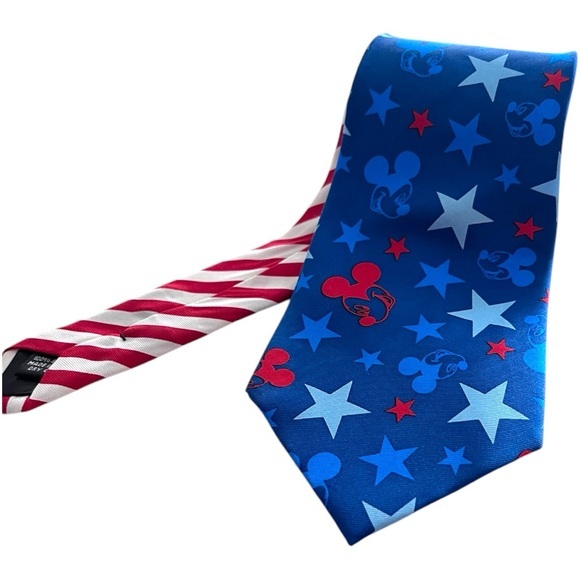Mickey Mouse Americana Silk Tie for Adults - Picture 1 of 4